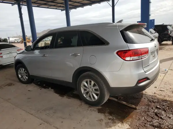 5XYPG4A39JG409216 2018 KIA SORENTO - Image 2