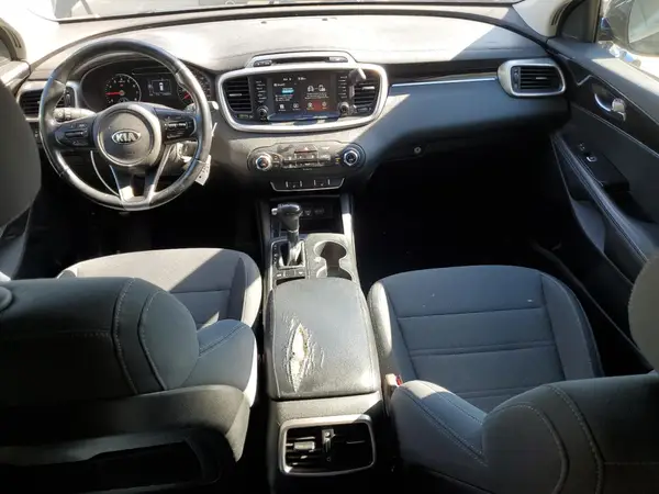 5XYPG4A39JG412889 2018 KIA SORENTO - Image 8