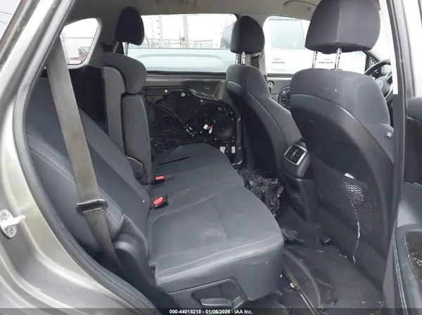 5XYPG4A39JG413461 2018 KIA SORENTO - Image 8