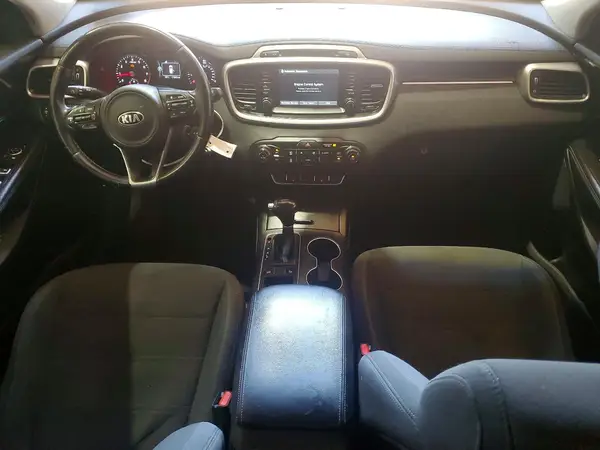 5XYPG4A39JG413492 2018 KIA SORENTO - Image 8