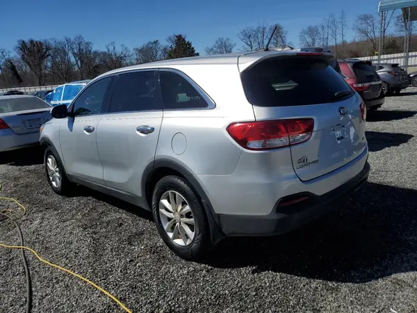 5XYPG4A39JG413878 2018 KIA SORENTO - Image 2