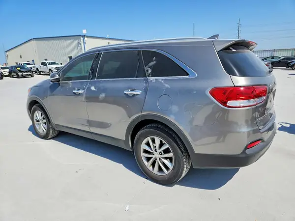 5XYPG4A39JG415730 2018 KIA SORENTO - Image 2