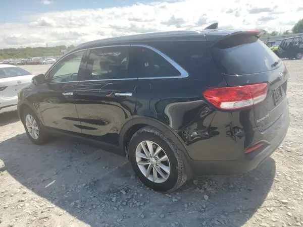 5XYPG4A39JG415811 2018 KIA SORENTO - Image 2