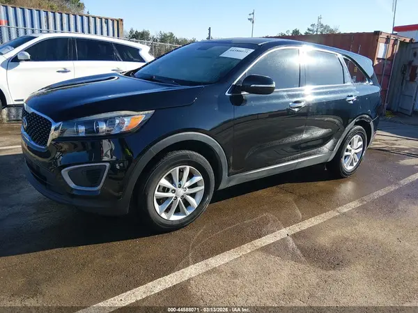 5XYPG4A39JG427506 2018 KIA SORENTO - Image 2