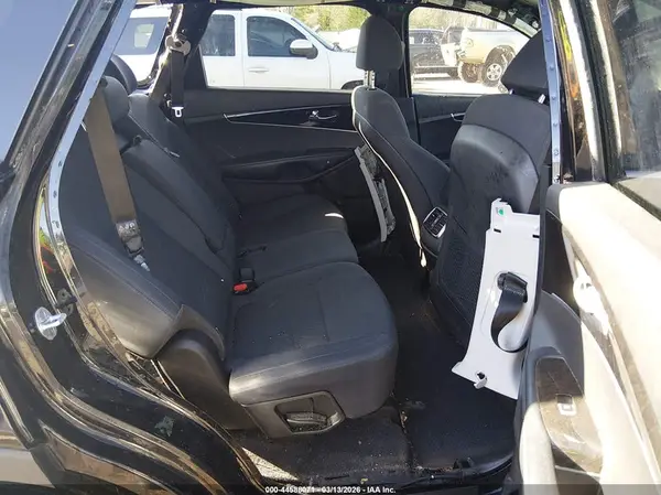 5XYPG4A39JG427506 2018 KIA SORENTO - Image 8