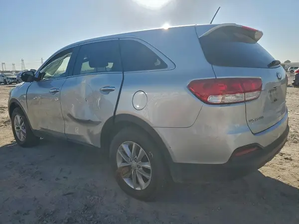 5XYPG4A39JG431569 2018 KIA SORENTO - Image 2