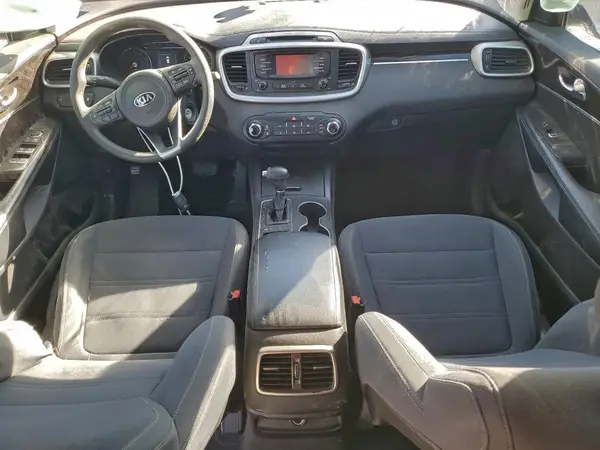 5XYPG4A39JG431569 2018 KIA SORENTO - Image 8