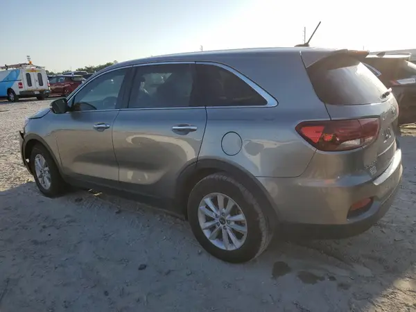 5XYPG4A39KG434585 2019 KIA SORENTO - Image 2