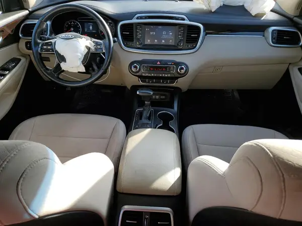 5XYPG4A39KG436840 2019 KIA SORENTO - Image 8