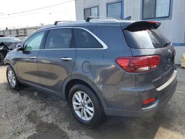 5XYPG4A39KG438149 2019 KIA SORENTO - Image 2