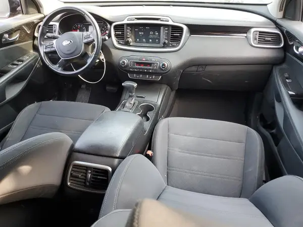 5XYPG4A39KG438149 2019 KIA SORENTO - Image 8