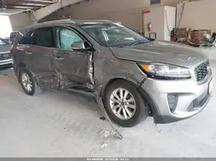 5XYPG4A39KG447899 2019 KIA SORENTO