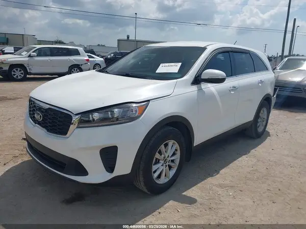 5XYPG4A39KG448096 2019 KIA SORENTO - Image 2