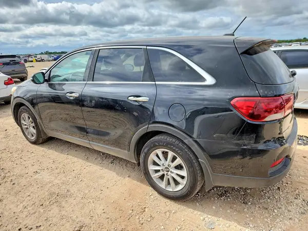 5XYPG4A39KG463522 2019 KIA SORENTO - Image 2