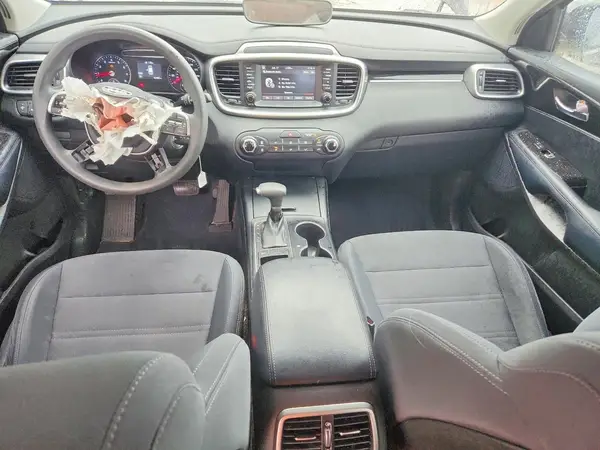 5XYPG4A39KG464833 2019 KIA SORENTO - Image 8