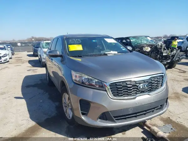 5XYPG4A39KG496696 2019 KIA SORENTO - Image 1