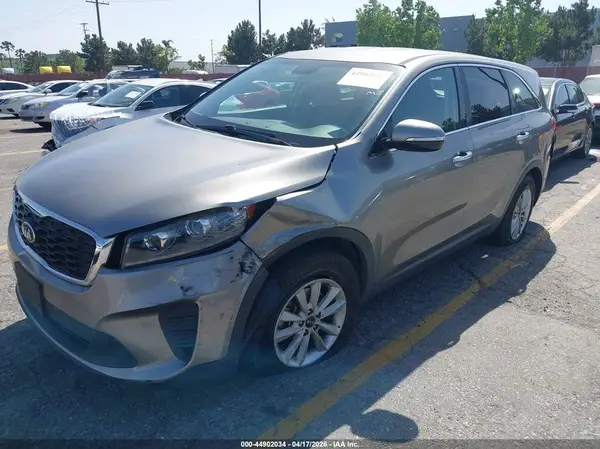 5XYPG4A39KG513691 2019 KIA SORENTO - Image 2