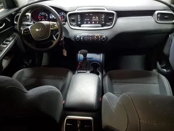 5XYPG4A39KG514579 2019 KIA SORENTO - Image 8