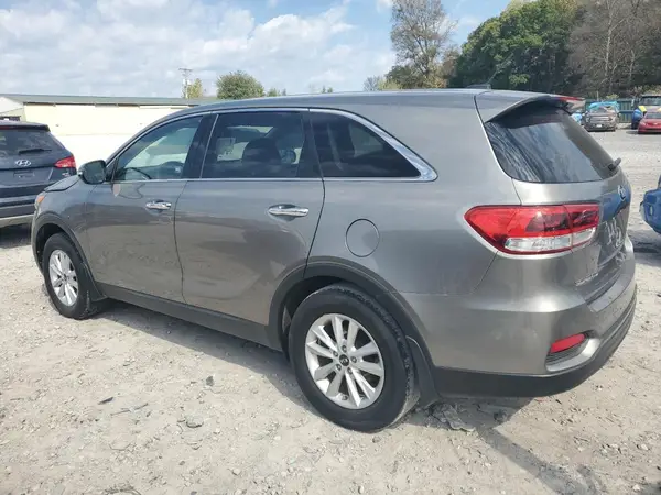 5XYPG4A39KG514792 2019 KIA SORENTO - Image 2