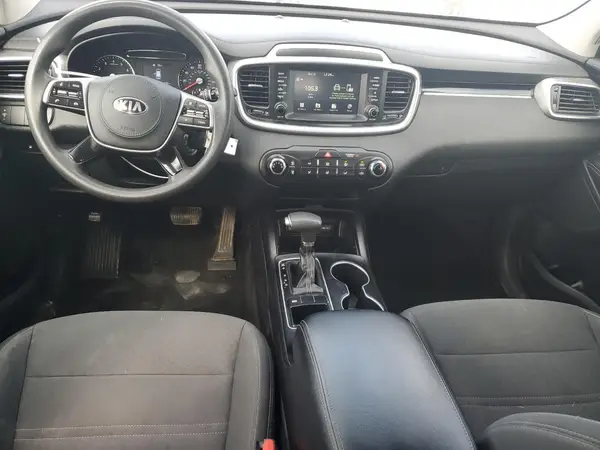 5XYPG4A39KG514792 2019 KIA SORENTO - Image 8