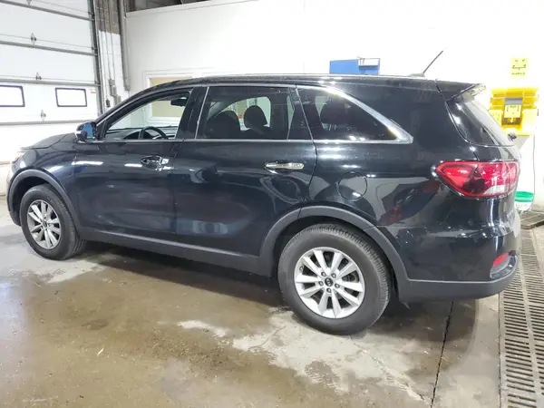 5XYPG4A39KG516574 2019 KIA SORENTO - Image 2