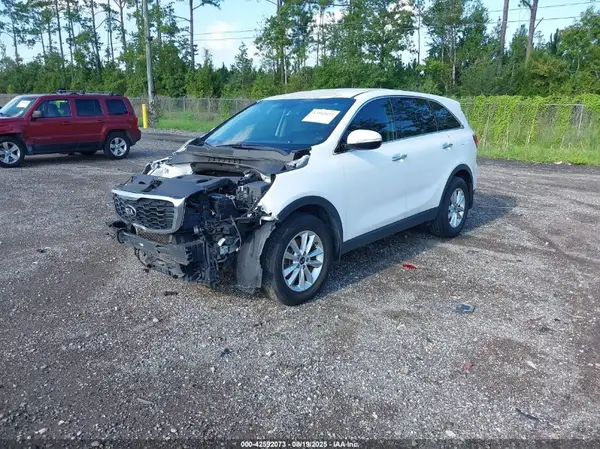 5XYPG4A39KG516624 2019 KIA SORENTO - Image 2