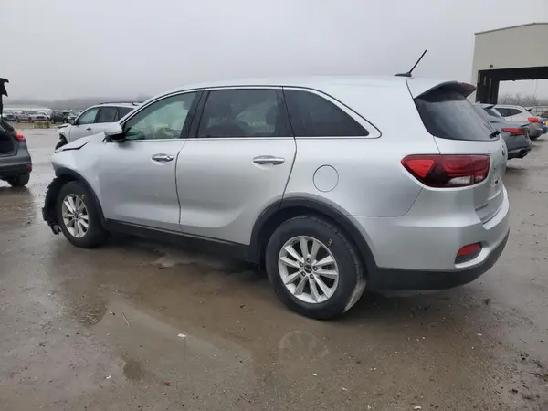 5XYPG4A39KG518499 2019 KIA SORENTO - Image 2