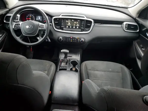 5XYPG4A39KG518499 2019 KIA SORENTO - Image 8