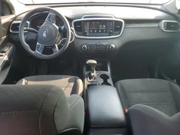 5XYPG4A39KG522102 2019 KIA SORENTO - Image 8
