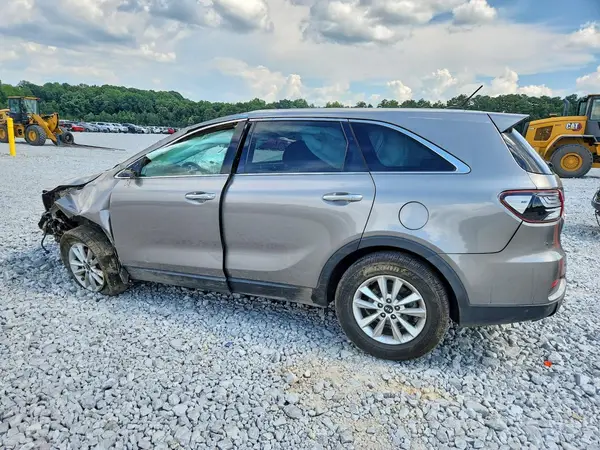 5XYPG4A39KG522939 2019 KIA SORENTO - Image 2