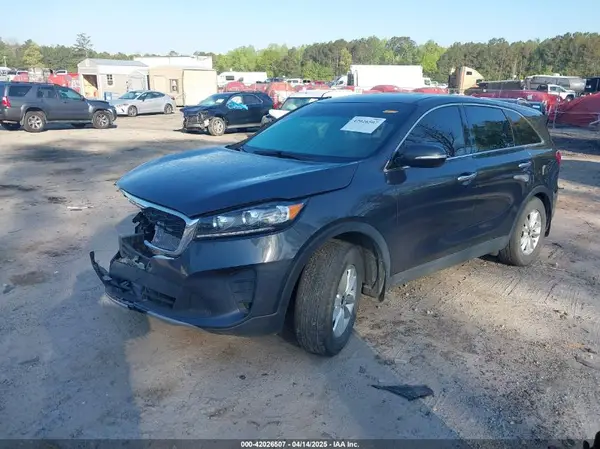 5XYPG4A39KG523363 2019 KIA SORENTO - Image 2