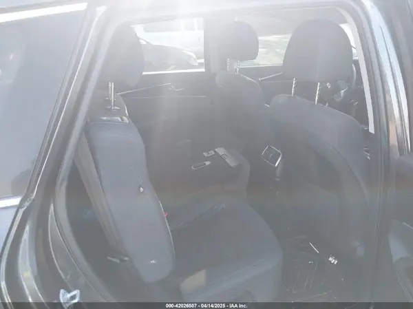 5XYPG4A39KG523363 2019 KIA SORENTO - Image 8