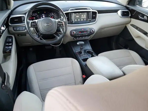 5XYPG4A39KG524433 2019 KIA SORENTO - Image 8