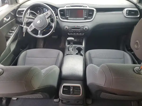 5XYPG4A39KG527302 2019 KIA SORENTO - Image 8