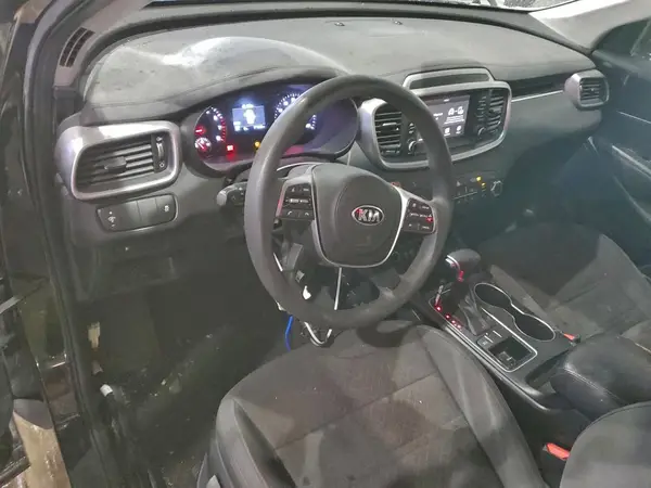 5XYPG4A39KG530913 2019 KIA SORENTO - Image 8
