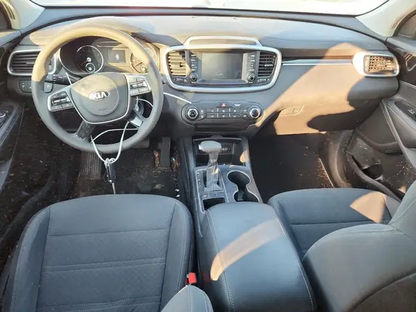 5XYPG4A39KG534167 2019 KIA SORENTO - Image 8