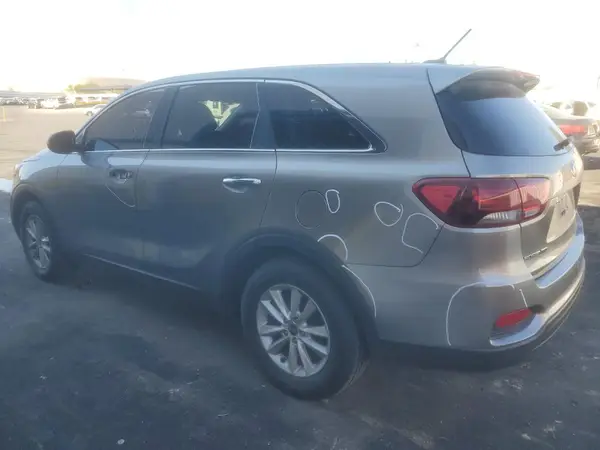 5XYPG4A39KG536811 2019 KIA SORENTO - Image 2