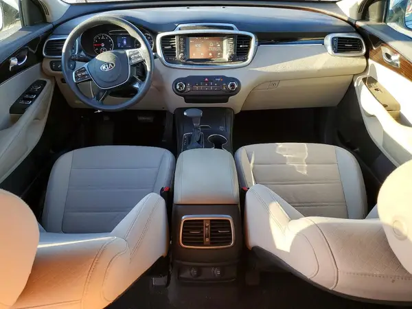 5XYPG4A39KG543662 2019 KIA SORENTO - Image 8