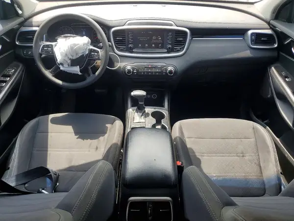 5XYPG4A39KG545539 2019 KIA SORENTO - Image 8