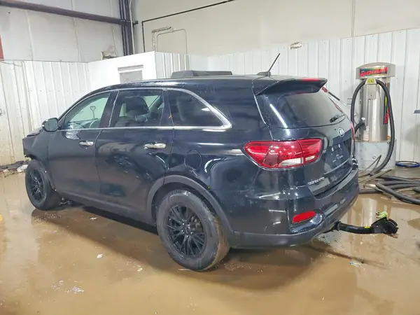 5XYPG4A39KG545587 2019 KIA SORENTO - Image 2