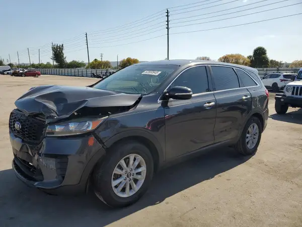 5XYPG4A39KG546402 2019 KIA SORENTO - Image 1