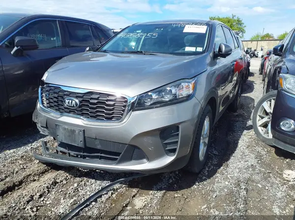 5XYPG4A39KG546643 2019 KIA SORENTO - Image 2