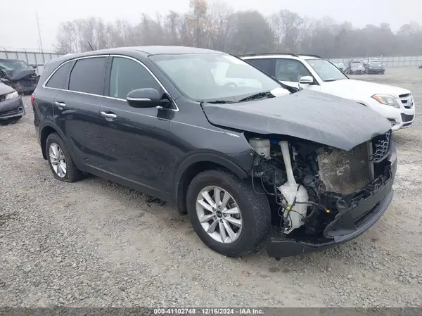 5XYPG4A39KG552622 2019 KIA SORENTO - Image 1
