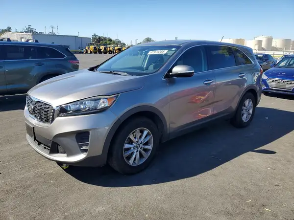 5XYPG4A39KG557237 2019 KIA SORENTO - Image 1