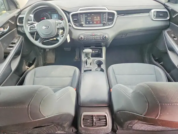 5XYPG4A39KG557979 2019 KIA SORENTO - Image 8