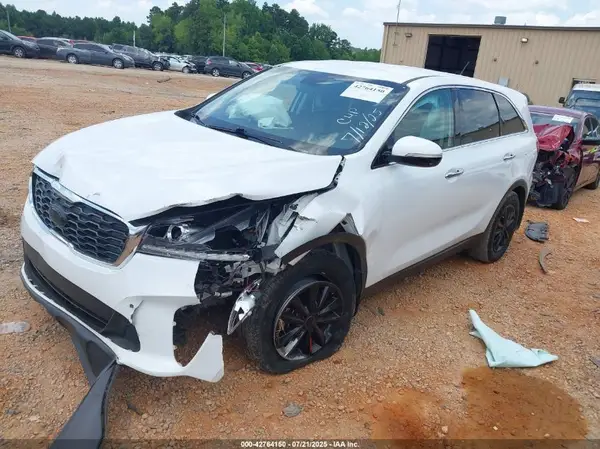 5XYPG4A39KG558940 2019 KIA SORENTO - Image 2
