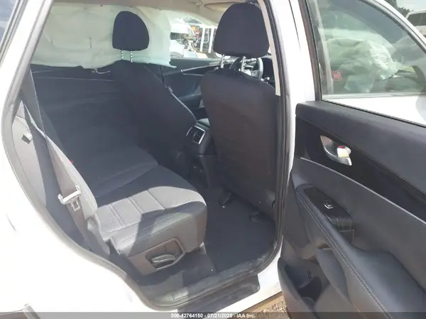 5XYPG4A39KG558940 2019 KIA SORENTO - Image 8