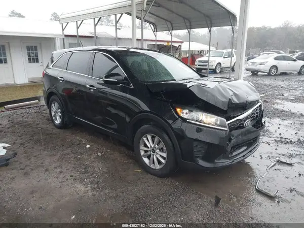 5XYPG4A39KG562115 2019 KIA SORENTO - Image 1