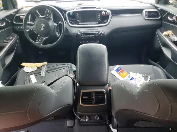 5XYPG4A39KG562227 2019 KIA SORENTO - Image 8