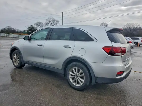 5XYPG4A39KG572336 2019 KIA SORENTO - Image 2
